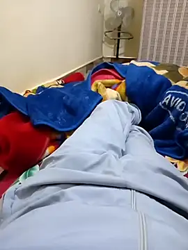 Snapshot of wivolove chatting on 11.18.25 wivolove online show from 11.18.25