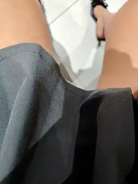 Snapshot of Mina-02 chatting on 02.08.26 Mina-02 online show from 02.08.26