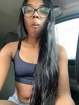 Snapshot of raphaelasoares chatting on 11.27.25 raphaelasoares online show from 11.27.25