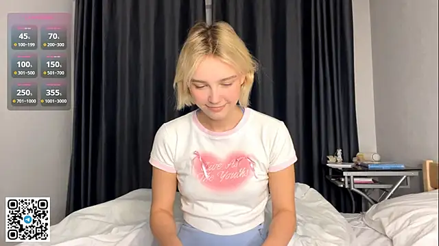 Snapshot of MelodyImam chatting on 11.09.25 MelodyImam online show from 11.09.25