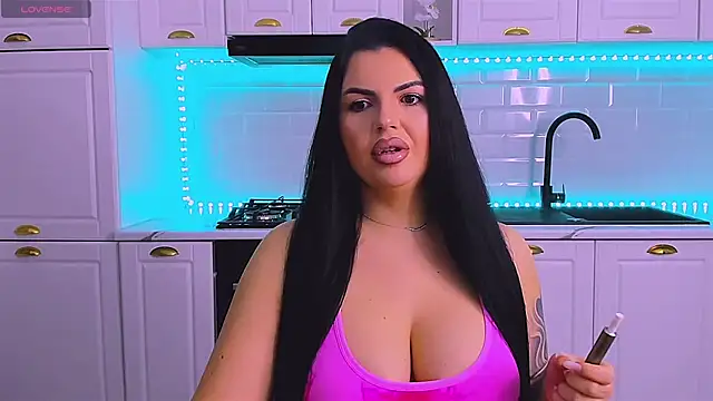 RheaLynn online show from 03.23.26