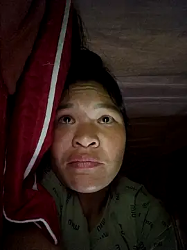 Snapshot of chipu06 chatting on 10.28.25 chipu06 online show from 10.28.25