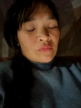 Snapshot of chipu06 chatting on 11.28.25 chipu06 online show from 11.28.25