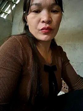 Snapshot of chipu06 chatting on 12.05.25 chipu06 online show from 12.05.25