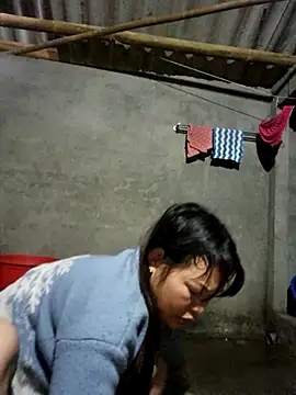 Snapshot of chipu06 chatting on 12.16.25 chipu06 online show from 12.16.25