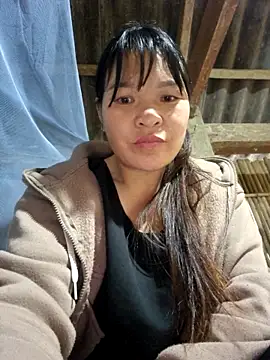 Snapshot of chipu06 chatting on 12.18.25 chipu06 online show from 12.18.25