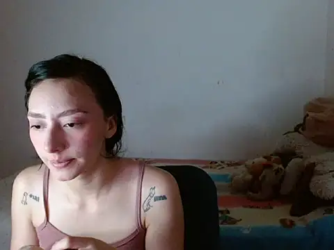 Snapshot of fresita_streamer chatting on 11.30.25 fresita streamer online show from 11.30.25