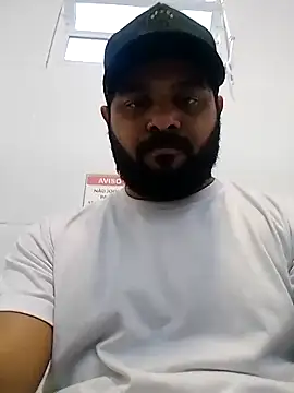 Snapshot of Sfdocom chatting on 11.08.25 Sfdocom online show from 11.08.25