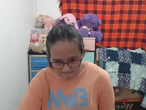 Kinkybela2025 online show from 11.02.25