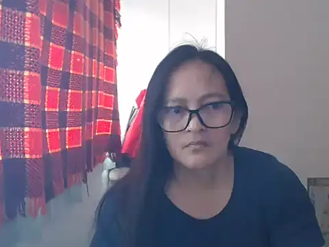 Kinkybela2025 online show from 04.19.26