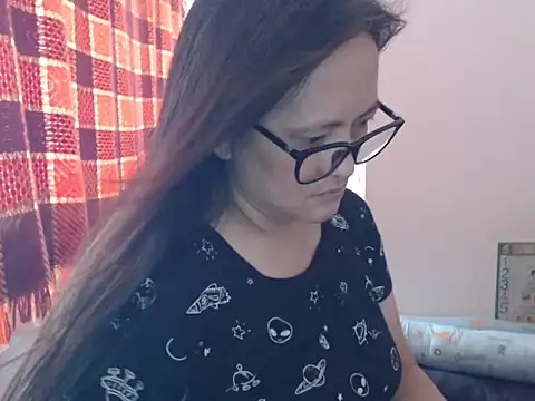 Kinkybela2025 online show from 05.27.26