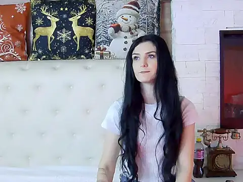 KendraNoir online show from 12.17.25