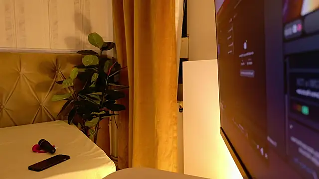 Snapshot of RubyDivine chatting on 02.22.26 RubyDivine online show from 02.22.26