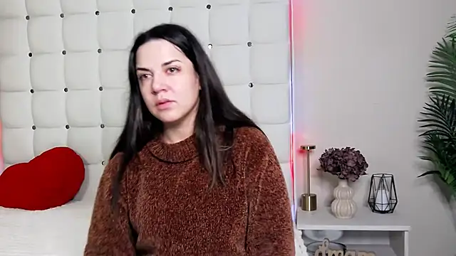 Snapshot of AlsouKass chatting on 11.28.25 AlsouKass online show from 11.28.25