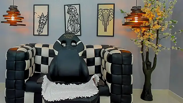 Bianca Millf online show from 04.13.26