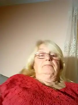 AmyLove353 online show from 10.24.25