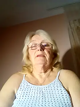 AmyLove353 online show from 10.25.25