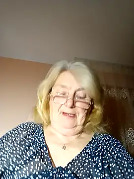 AmyLove353 online show from 11.22.25