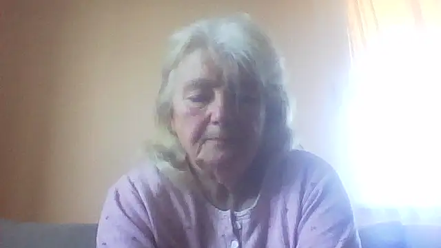 AmyLove353 online show from 04.22.26