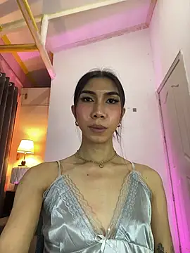 tsgorgeousmargaux online show from 11.28.25