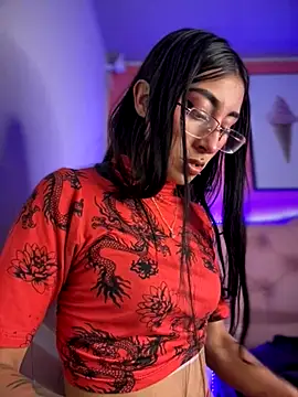 Violeet-Smith online show from 10.23.25