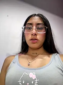 Violeet-Smith online show from 10.24.25