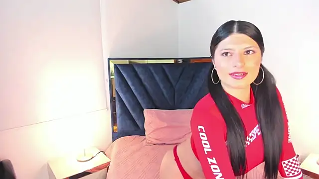 AlexaLaenz online show from 11.21.25