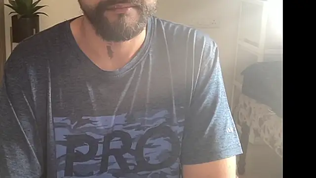 MakeMeAwareAah online show from 12.14.25