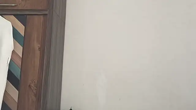 MakeMeAwareAah online show from 12.22.25