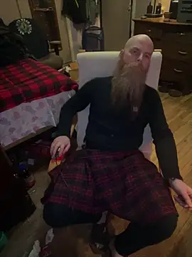 Snapshot of Macduckd chatting on 02.06.26 Macduckd online show from 02.06.26