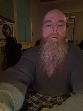 Snapshot of Macduckd chatting on 03.26.26 Macduckd online show from 03.26.26