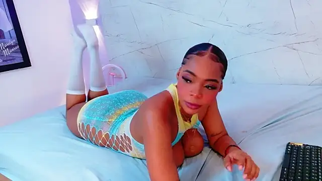 Snapshot of Lorraine_Jackson chatting on 11.12.25 Lorraine Jackson online show from 11.12.25