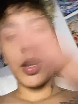 Snapshot of Abby_Evanns1 chatting on 11.25.25 Abby Evanns1 online show from 11.25.25