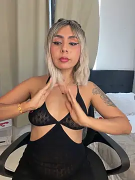 Emilyvalk  online show from 05.30.26