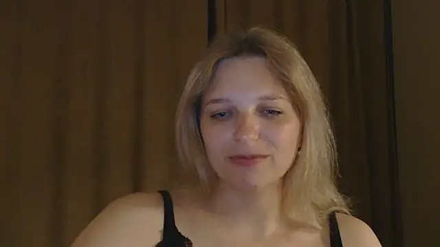 Snapshot of ElisSky301 chatting on 06.05.26 ElisSky301 online show from 06.05.26