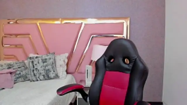 Britanny-Jhonsons online show from 12.20.25