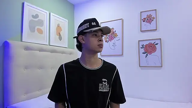 ApoloRicci online show from 01.07.26