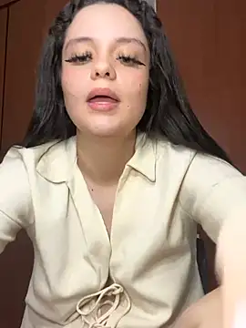 Selena Roa online show from 03.07.26