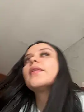 Snapshot of Selena_Roa chatting on 05.11.26 Selena Roa online show from 05.11.26