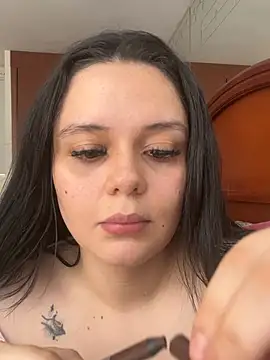 Snapshot of Selena_Roa chatting on 05.23.26 Selena Roa online show from 05.23.26