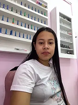 Snapshot of PaulaCruz01 chatting on 11.13.25 PaulaCruz01 online show from 11.13.25