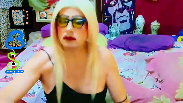 horni4luv online show from 12.17.25