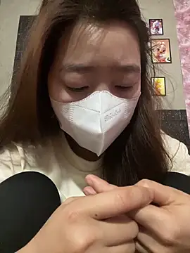 kitty-20x online show from 05.12.26