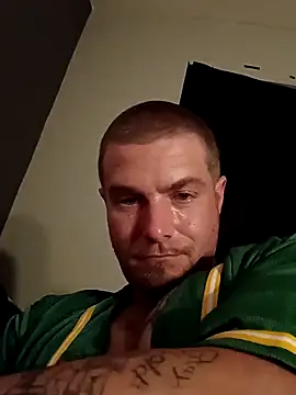 DadDDick925 online show from 10.21.25