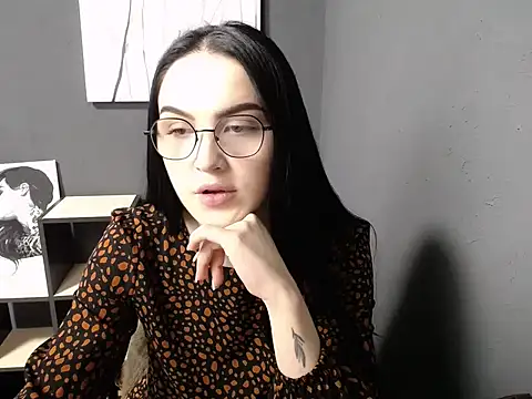 Snapshot of venta_fiore chatting on 11.10.25 venta fiore online show from 11.10.25