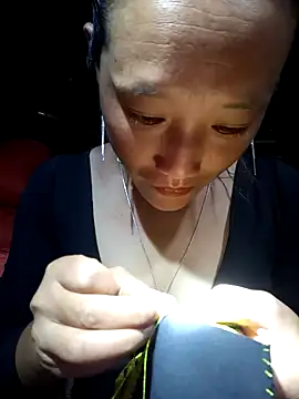 Snapshot of Phantamay chatting on 10.22.25 Phantamay online show from 10.22.25