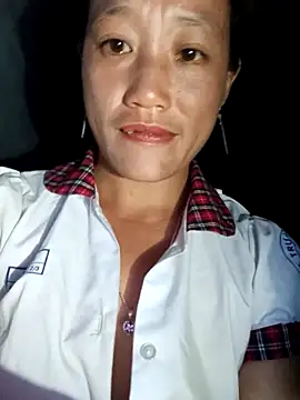 Snapshot of Phantamay chatting on 11.04.25 Phantamay online show from 11.04.25