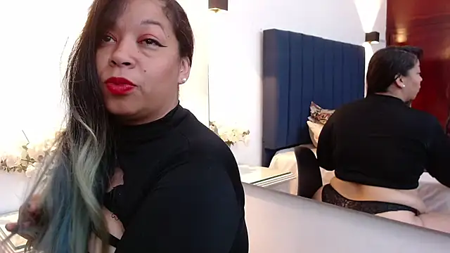 Snapshot of Angyrios chatting on 10.23.25 Angyrios online show from 10.23.25