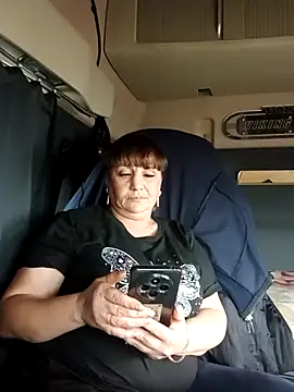 Snapshot of Ryslana0070 chatting on 11.17.25 Ryslana0070 online show from 11.17.25