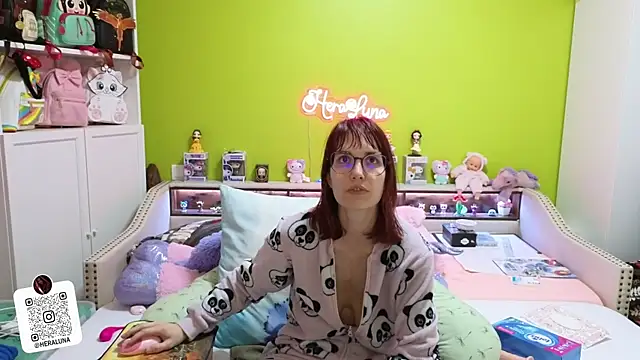  HeraLuna  online show from 04.03.26